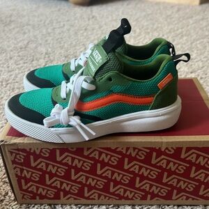 Vans Ultrarange Rap sneakers little boys size 13 New in box